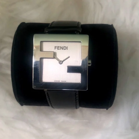 FENDI Women\'s 4000L Watch  (  Authentic  ) / COA FENDI Women main image 4
